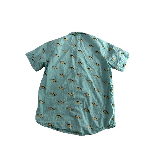 FifthSun 100% Cotton Men's Size Medium Novelty Button Up Shirt Shark Taco Surfer - Picture 8 of 9